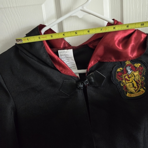 Harry Potter Robe Kids Medium Gryffindor Black Red Costume Hermione Cloak Hood - Picture 9 of 12